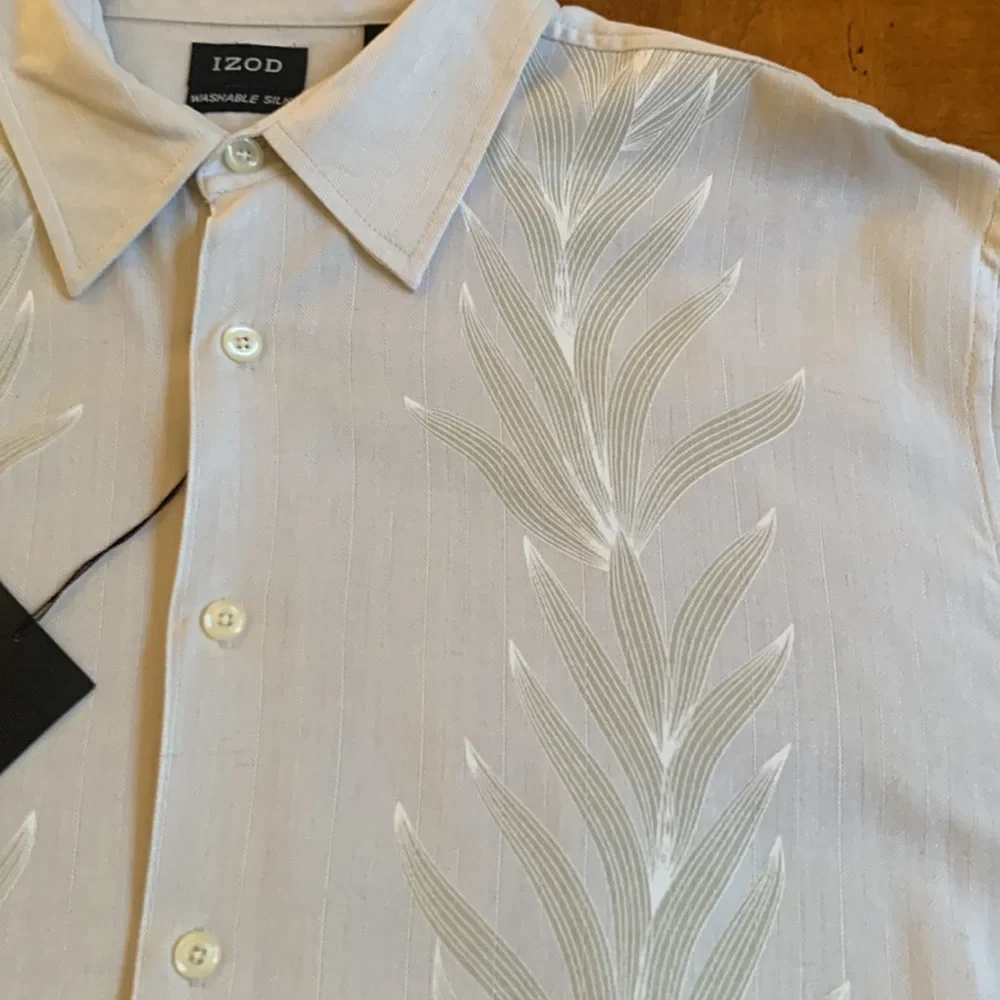 Izod, mens shirt sleeve, silk shirt, NWT - Picture 5 of 6
